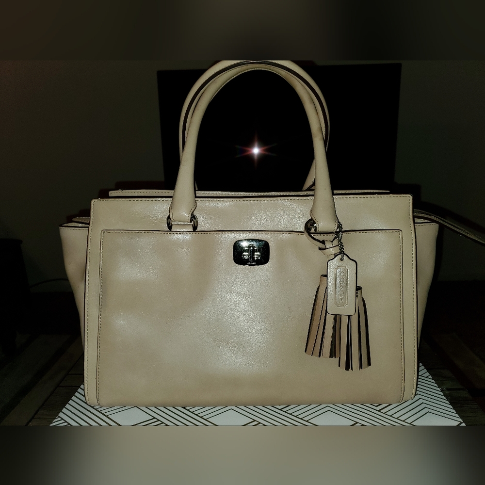 Coach tote purse